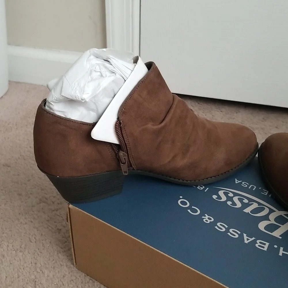NWB G.H. Bass & Co. Chestnut Ruched Erica Ankle Boot